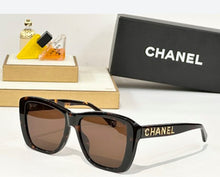 Load image into Gallery viewer, Logo Sunglasses
