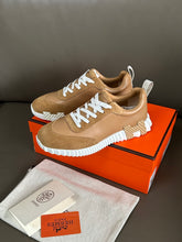 Load image into Gallery viewer, Bouncing Trainers
