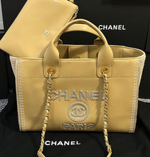 Load image into Gallery viewer, Deauville Tote
