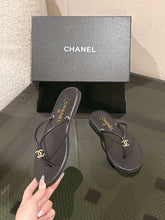Load image into Gallery viewer, CC Sandals
