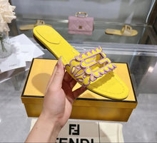 Load image into Gallery viewer, Baguette Sandals
