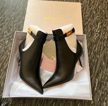 Load image into Gallery viewer, Nell Ankle Boots
