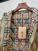 Load image into Gallery viewer, Quilted Jacket
