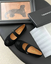 Load image into Gallery viewer, CC Pumps
