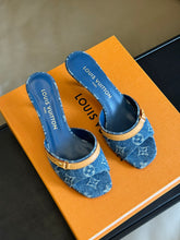 Load image into Gallery viewer, Denim Sandals
