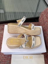 Load image into Gallery viewer, Cotton Wedges
