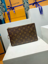 Load image into Gallery viewer, Cles Pochette
