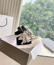 Load image into Gallery viewer, Hexa Trainers
