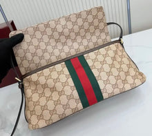 Load image into Gallery viewer, Madison Shoulder Bag
