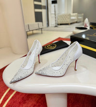 Load image into Gallery viewer, Perla Pumps
