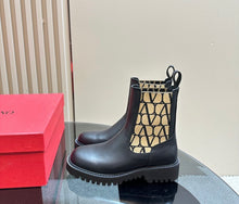 Load image into Gallery viewer, Logo Boots
