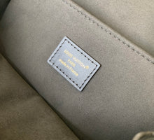 Load image into Gallery viewer, Pochette Metis
