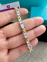 Load image into Gallery viewer, Crosses Bracelet
