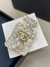 Load image into Gallery viewer, CC Brooch
