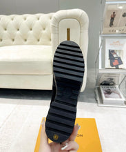 Load image into Gallery viewer, Desert Boots
