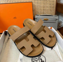 Load image into Gallery viewer, Chypre Sandals
