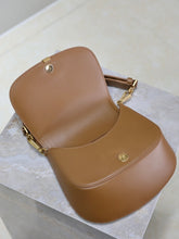 Load image into Gallery viewer, Voltaire Medium
