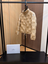 Load image into Gallery viewer, Ancy Jacket
