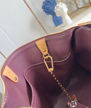 Load image into Gallery viewer, Speedy 40
