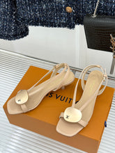 Load image into Gallery viewer, Treasure Sandals
