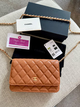 Load image into Gallery viewer, Caviar Woc
