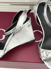 Load image into Gallery viewer, GG Sandals
