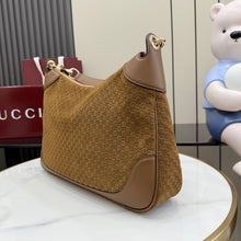 Load image into Gallery viewer, Medium Shoulder Bag
