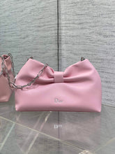 Load image into Gallery viewer, Medium Bow Bag
