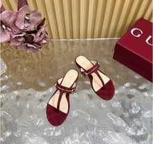 Load image into Gallery viewer, Horsebit Thong Sandals
