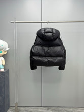 Load image into Gallery viewer, Erea Jacket
