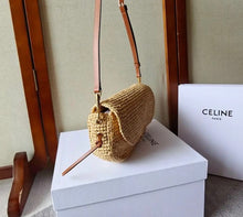 Load image into Gallery viewer, Little Halfmoon Bag

