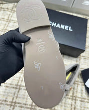 Load image into Gallery viewer, CC Pumps
