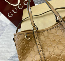 Load image into Gallery viewer, GG Shopping Bag
