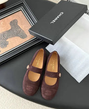 Load image into Gallery viewer, CC Pumps
