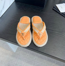Load image into Gallery viewer, CC Sandals
