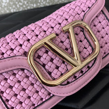 Load image into Gallery viewer, Loco Raffia Bag
