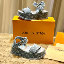 Load image into Gallery viewer, Denim Flatform Sandals
