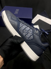 Load image into Gallery viewer, B27 Trainers
