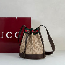 Load image into Gallery viewer, Venice Small Bucket Bag
