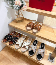 Load image into Gallery viewer, Studded Sandals
