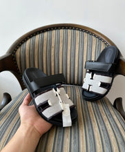 Load image into Gallery viewer, Chypre Sandals
