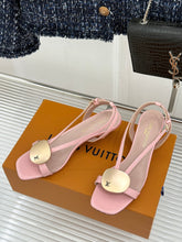 Load image into Gallery viewer, Treasure Sandals
