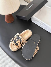 Load image into Gallery viewer, CC Sandals
