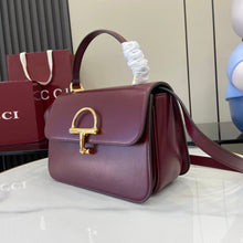 Load image into Gallery viewer, Half Horsebit Top Handle
