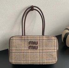 Load image into Gallery viewer, Beau Bag
