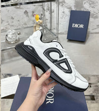 Load image into Gallery viewer, B30 Trainers
