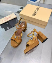 Load image into Gallery viewer, Suede Sandals

