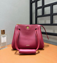 Load image into Gallery viewer, Madrid Medium
