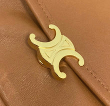 Load image into Gallery viewer, Halfmoon Bag
