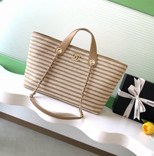 Load image into Gallery viewer, Deauville Tote
